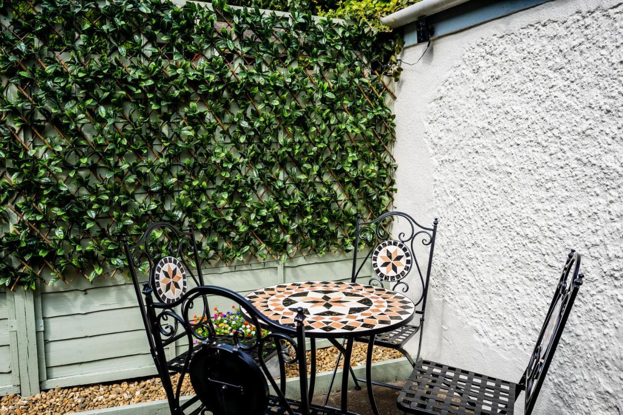 Laurel Cottage Burton  外观 照片