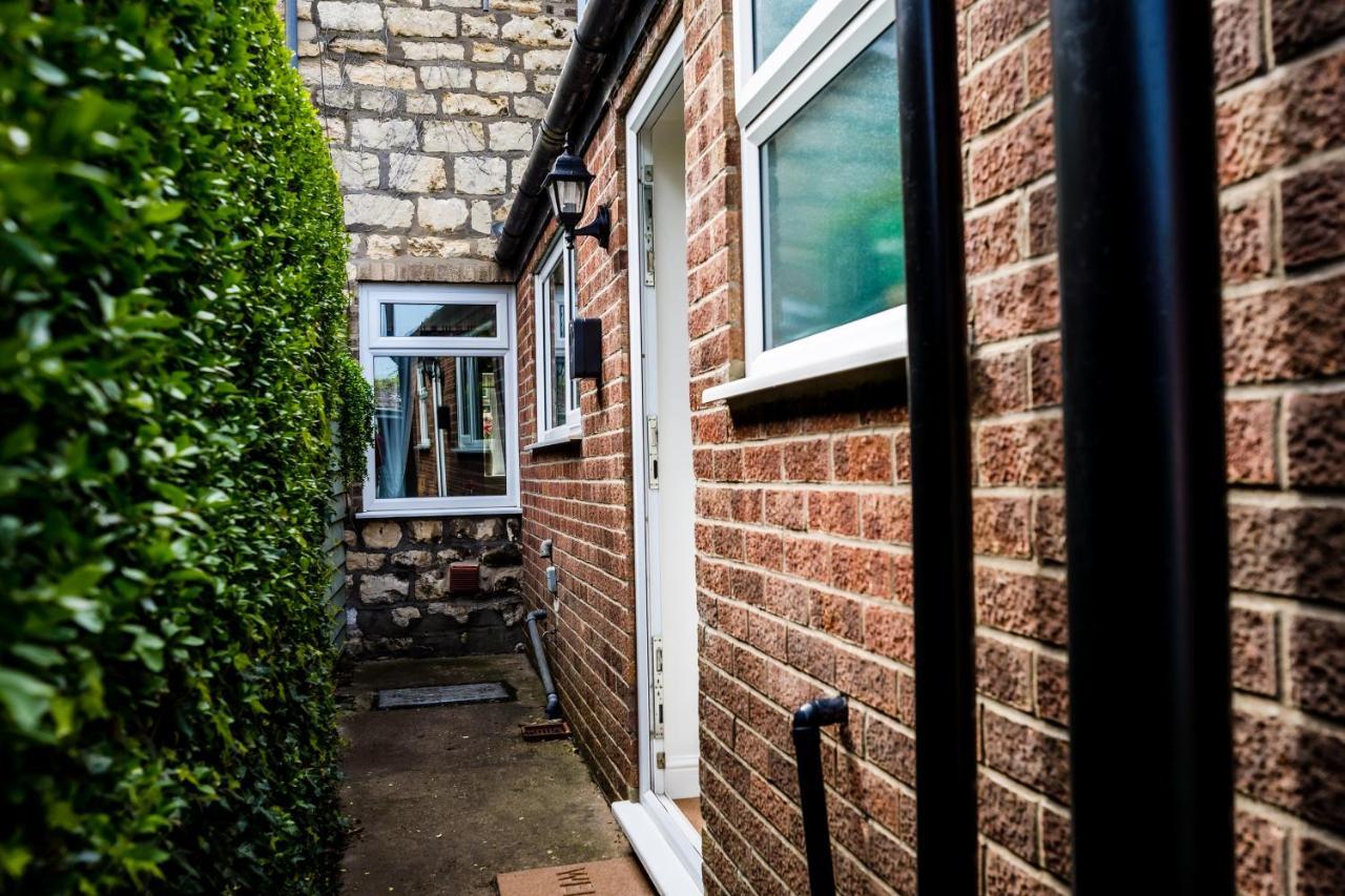 Laurel Cottage Burton  外观 照片